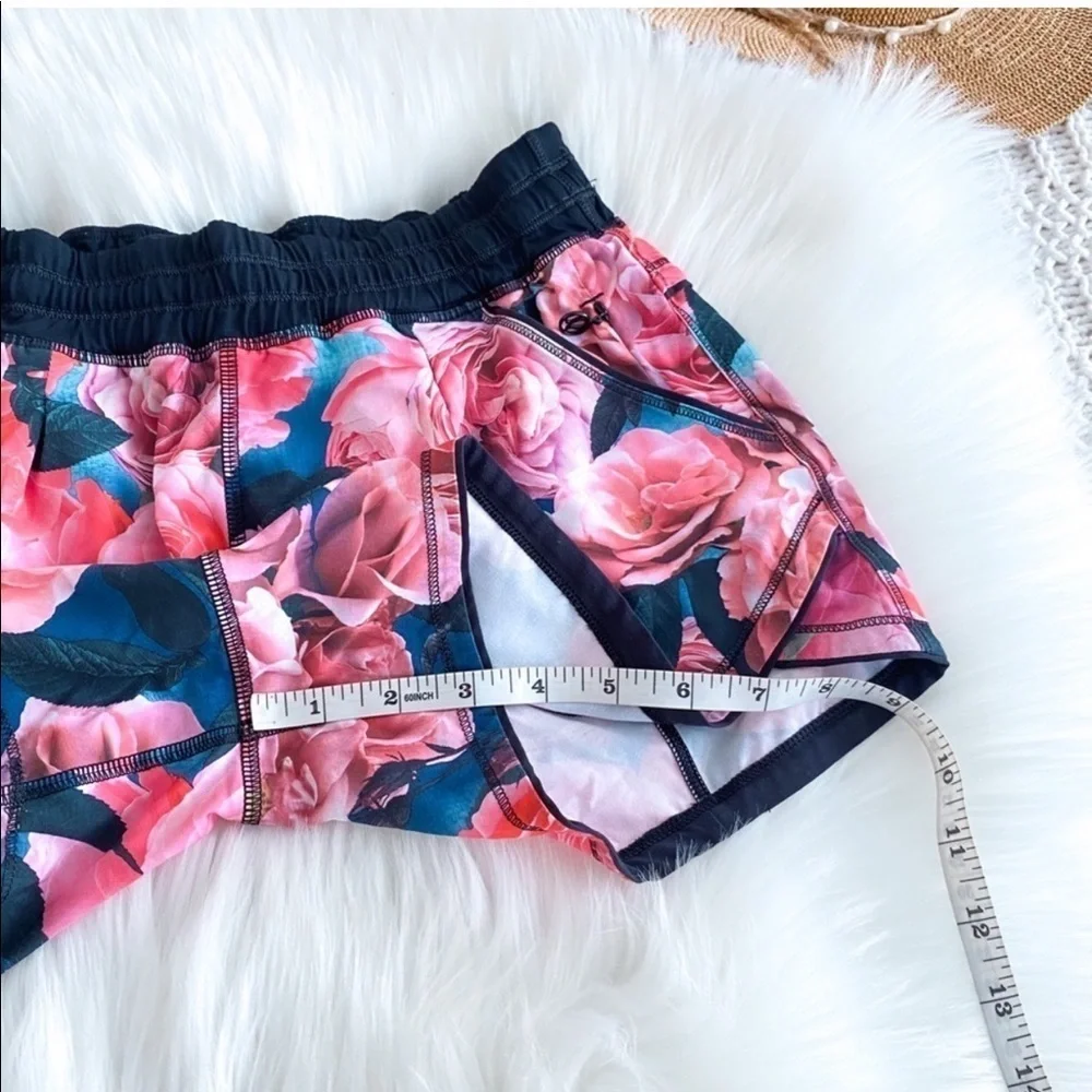 Lululemon Free Reign Short Secret Garden 4-way Stretch Pink Rose Floral 4